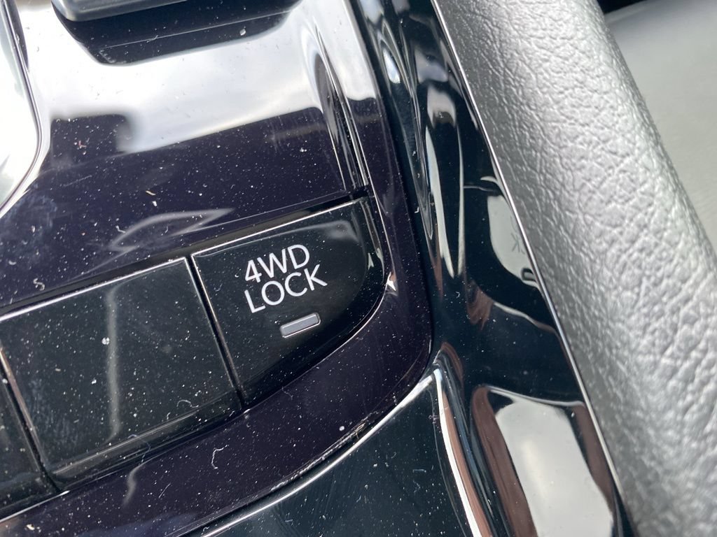 New 2026 Jeep Compass Latitude AWD/4WD image 30
