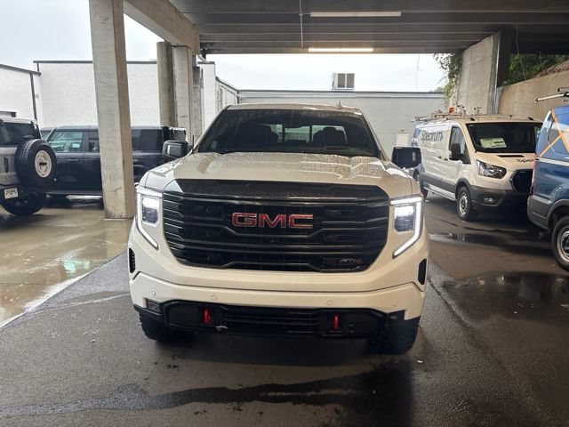 Used 2023 GMC Sierra 1500 AT4 w/ Technology Package AWD/4WD image 7