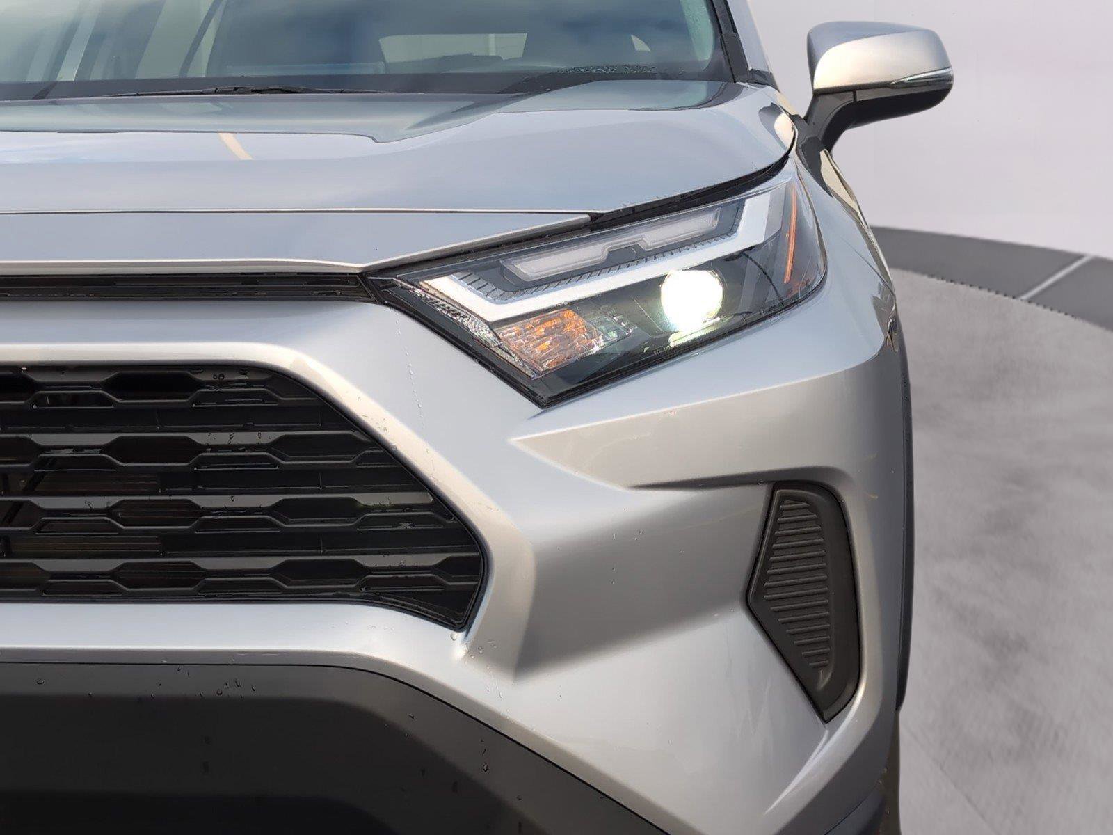 Used 2024 Toyota RAV4 XLE image 12