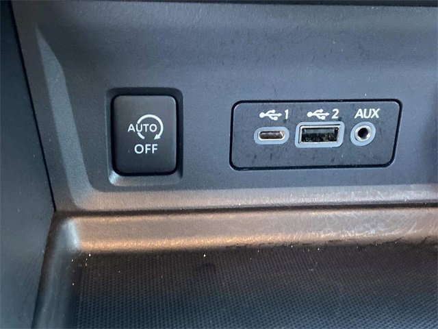 Used 2024 Nissan Sentra SR w/ SR Premium Package image 31