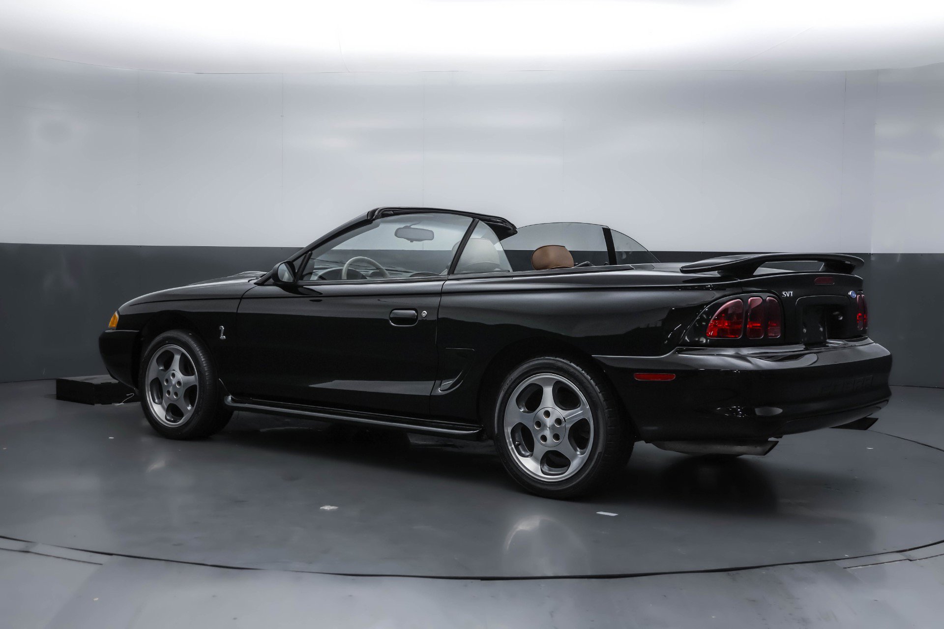 Used 1996 Ford Mustang Cobra image 11