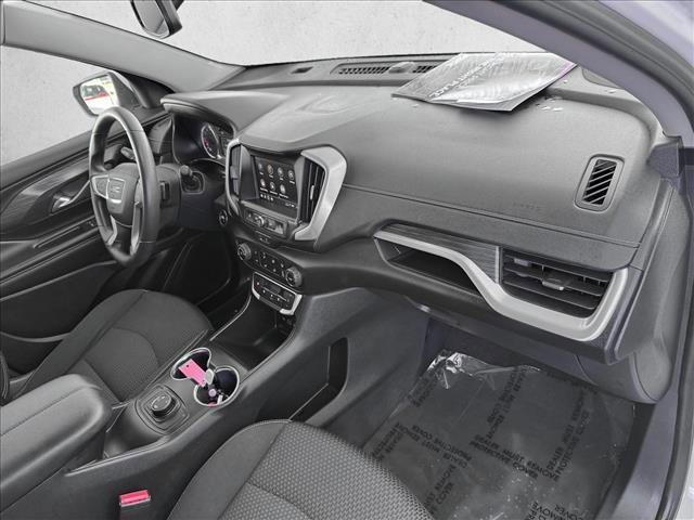 Used 2024 GMC Terrain SLE image 20