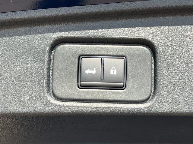 New 2026 Nissan Pathfinder SL image 39