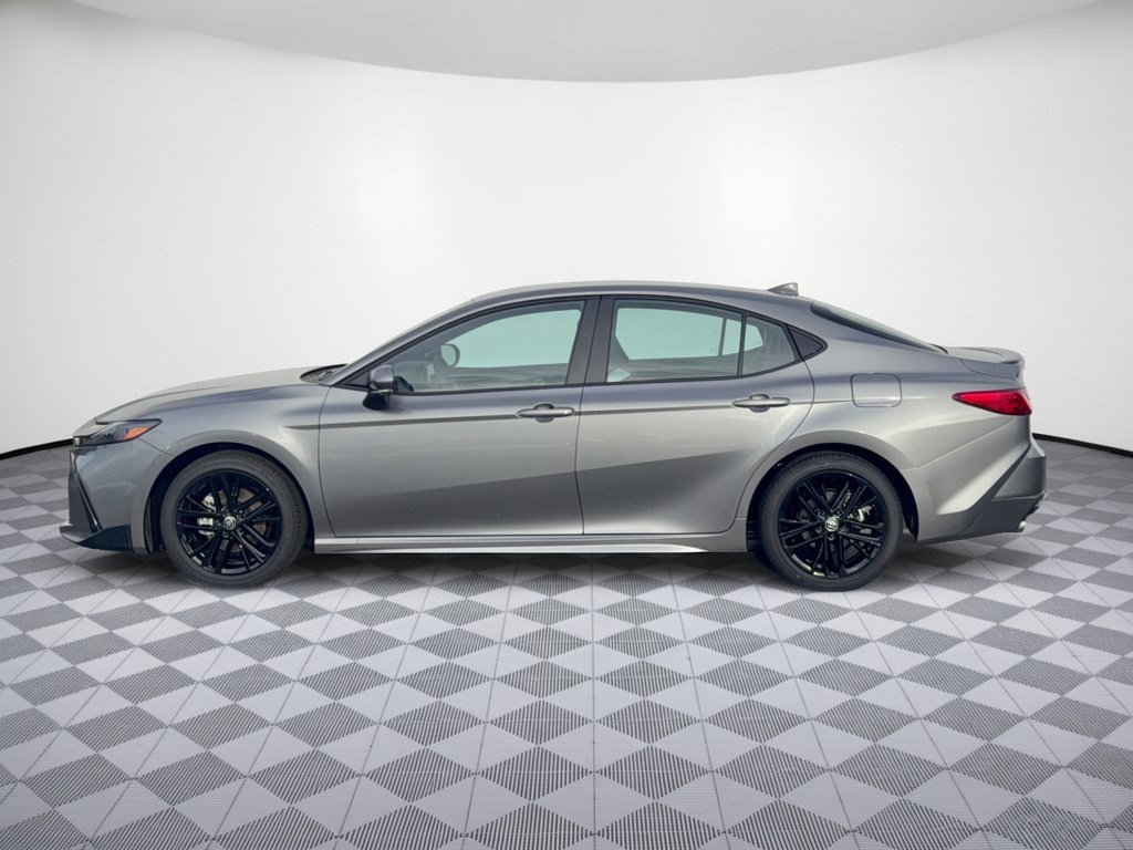 Used 2026 Toyota Camry SE FWD image 2