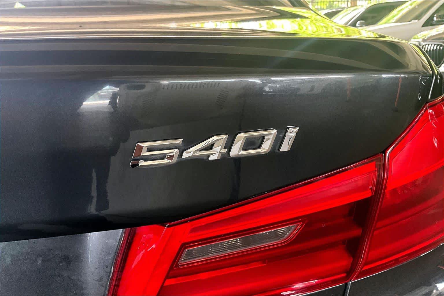 Used 2020 BMW 540i w/ Convenience Package RWD image 9