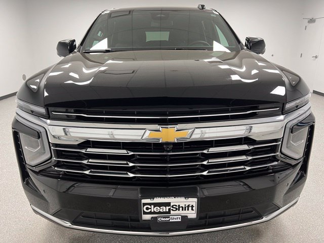 Used 2025 Chevrolet Tahoe LT AWD/4WD image 3