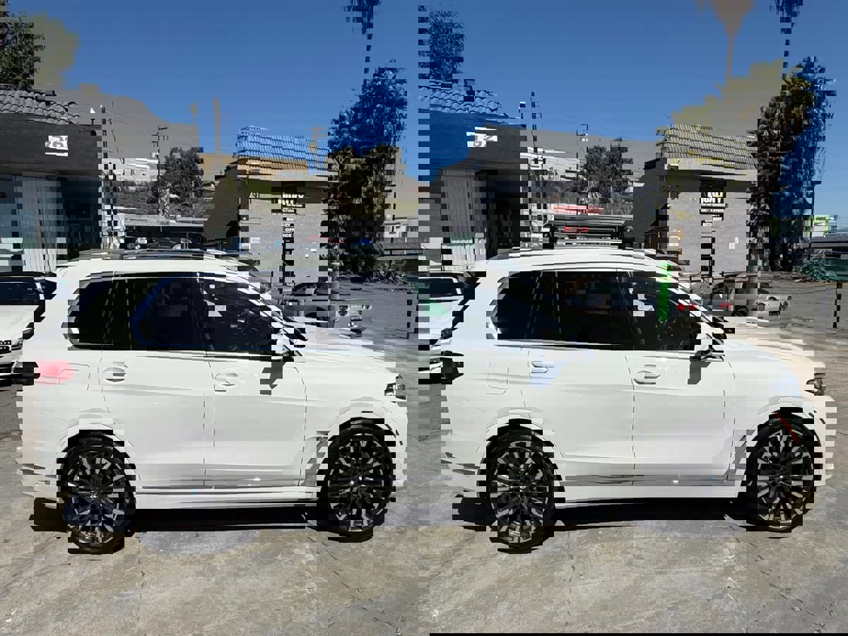 Used 2020 BMW X7 xDrive40i w/ Premium Package image 8