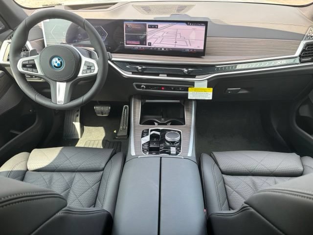 New 2026 BMW X5 xDrive50e w/ M Sport Package AWD/4WD image 17