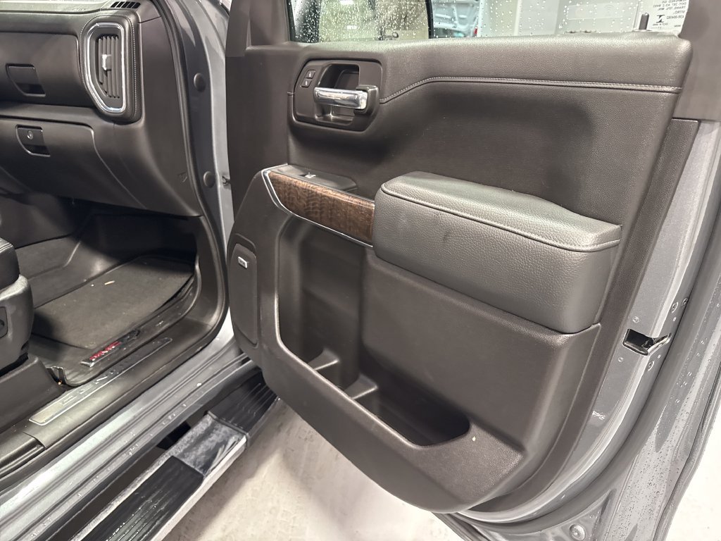Used 2021 GMC Sierra 1500 Denali w/ Driver Alert Package II AWD/4WD image 37
