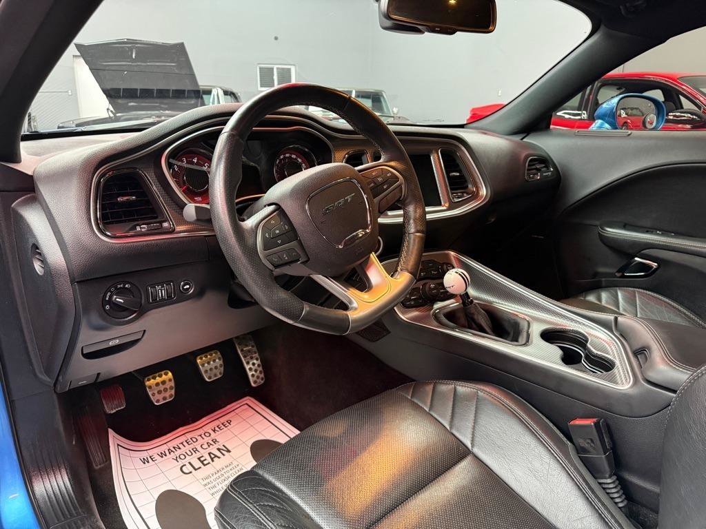 Used 2016 Dodge Challenger SRT Hellcat RWD image 16