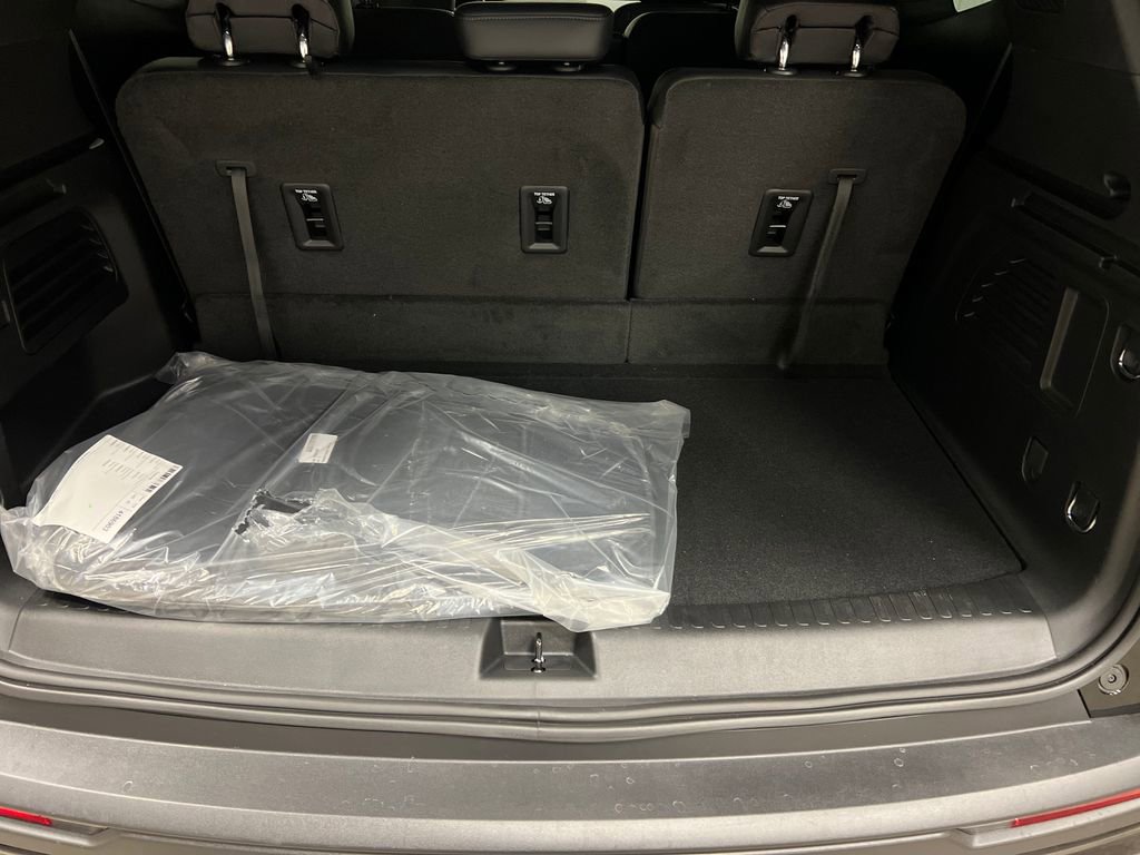 New 2026 GMC Acadia Elevation image 11