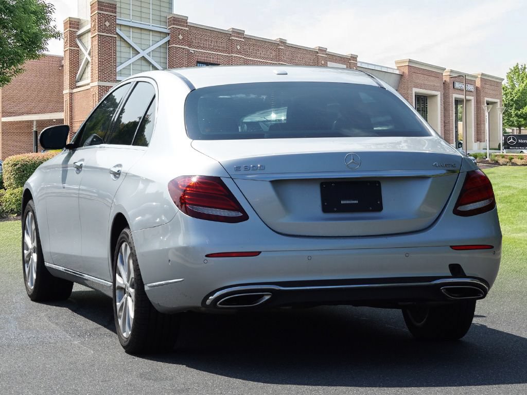 Used 2017 Mercedes-Benz E 300 4MATIC image 7