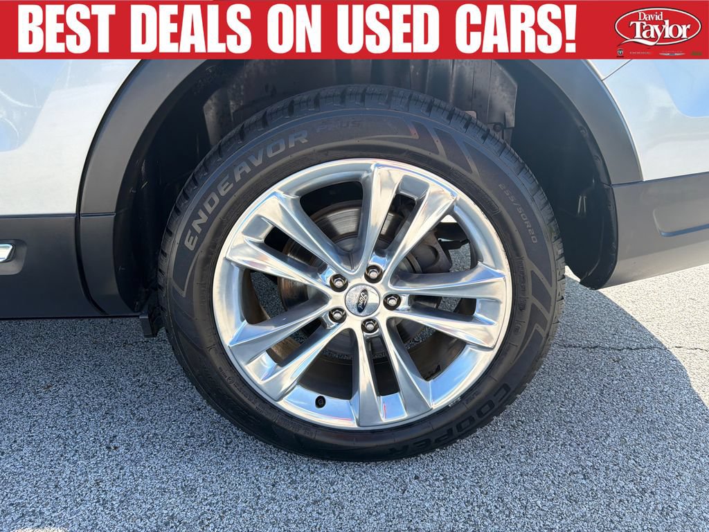 Used 2018 Ford Explorer XLT w/ Equipment Group 202A FWD image 28