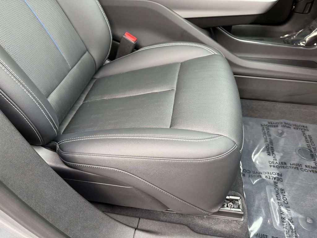 Used 2025 Cadillac Lyriq Luxury w/ LPO, Floor Liner Package image 15