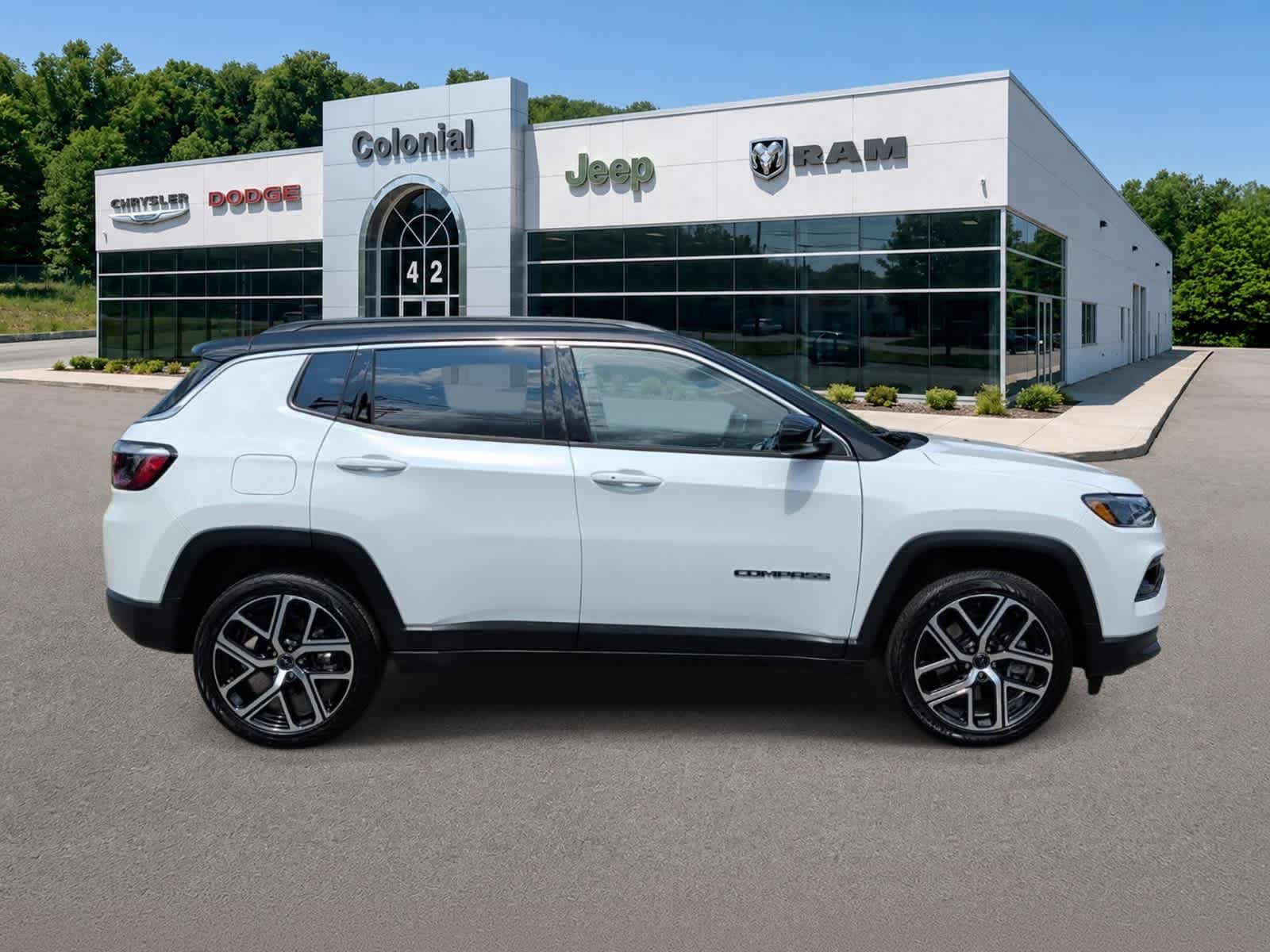 Used 2025 Jeep Compass Limited AWD/4WD image 7