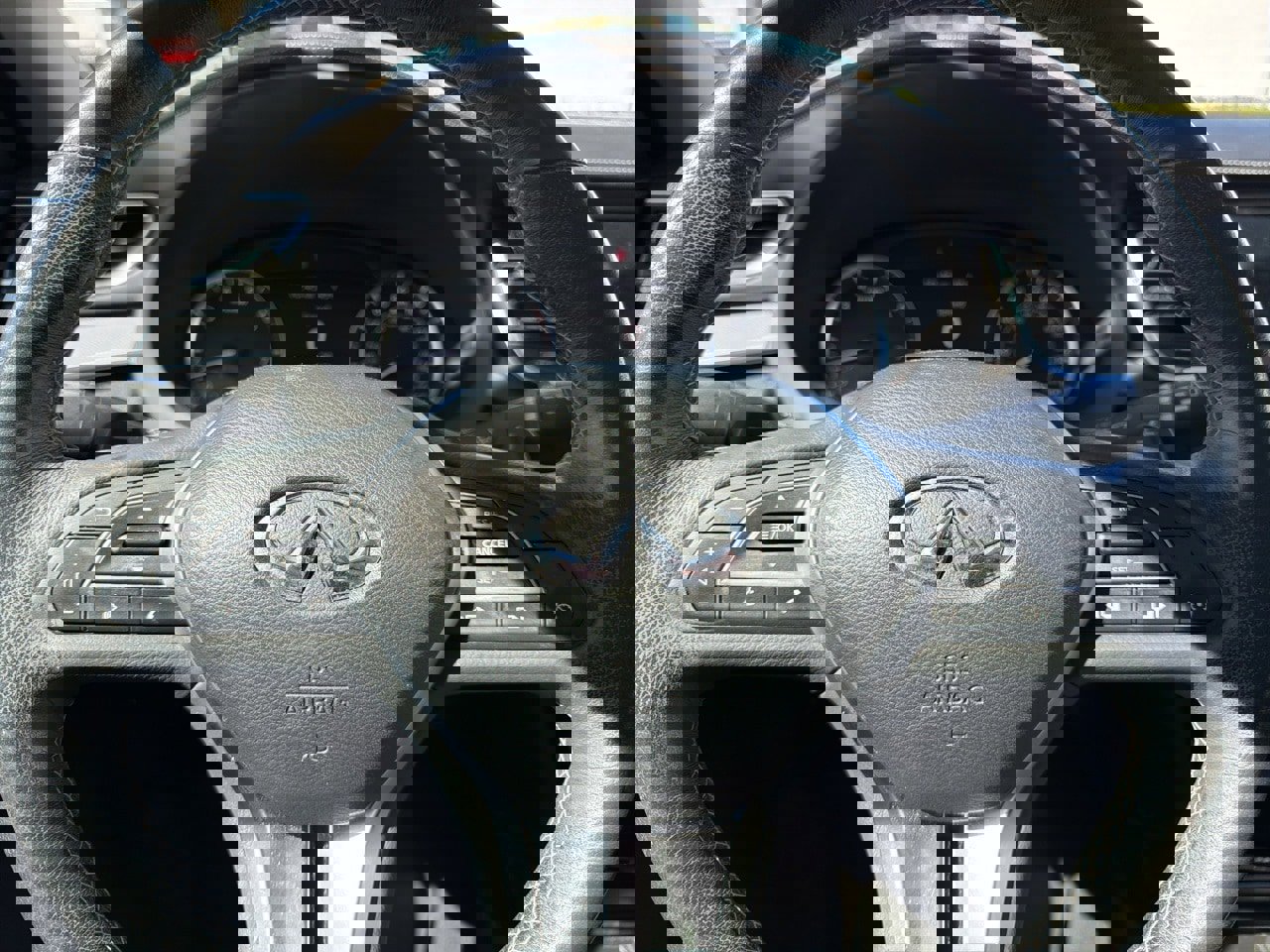 Used 2020 INFINITI QX50 Luxe w/ Navigation Package image 11