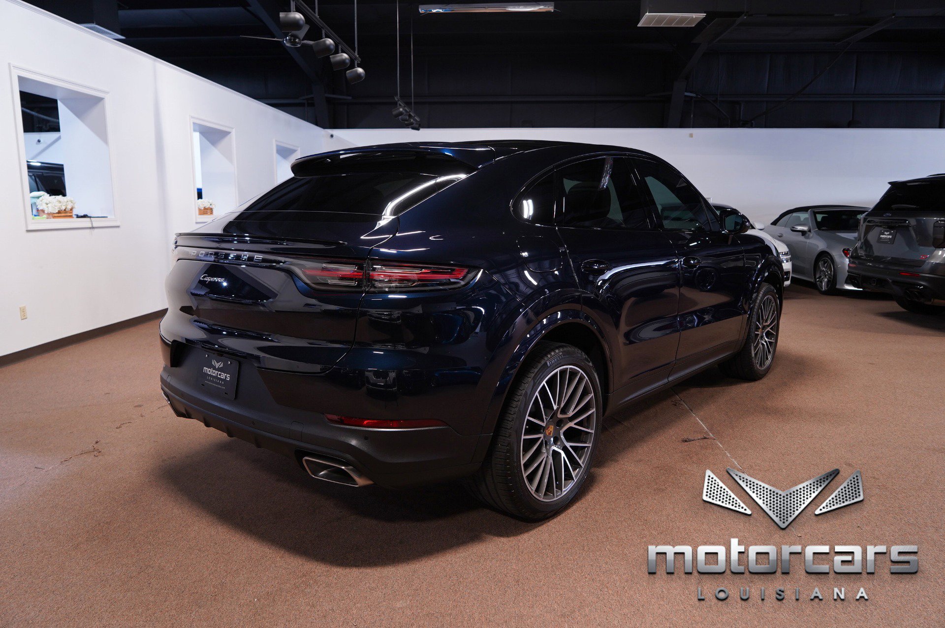 Used 2021 Porsche Cayenne Coupe w/ Premium Package image 7