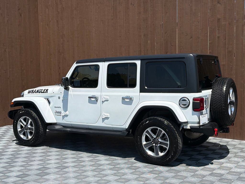 Used 2018 Jeep Wrangler Unlimited Sahara w/ Dual Top Group AWD/4WD image 16