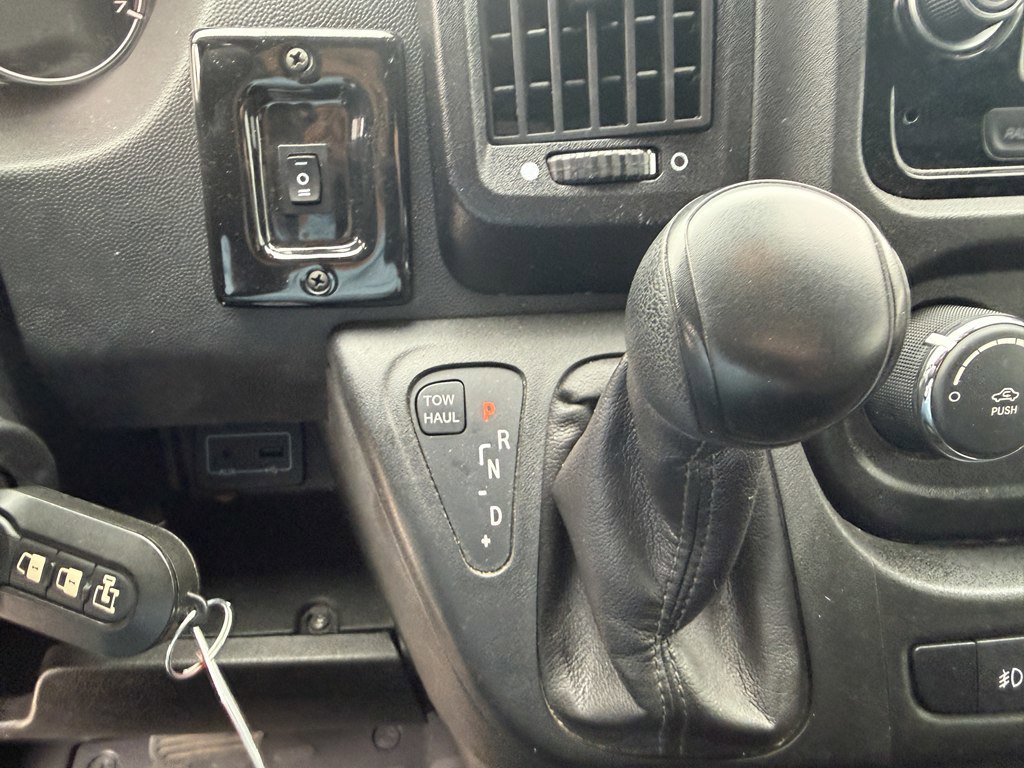 Used 2021 RAM ProMaster 2500 w/ Premium Appearance Group FWD image 21