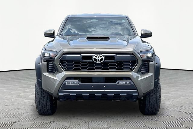 Used 2025 Toyota Tacoma TRD Sport RWD image 2