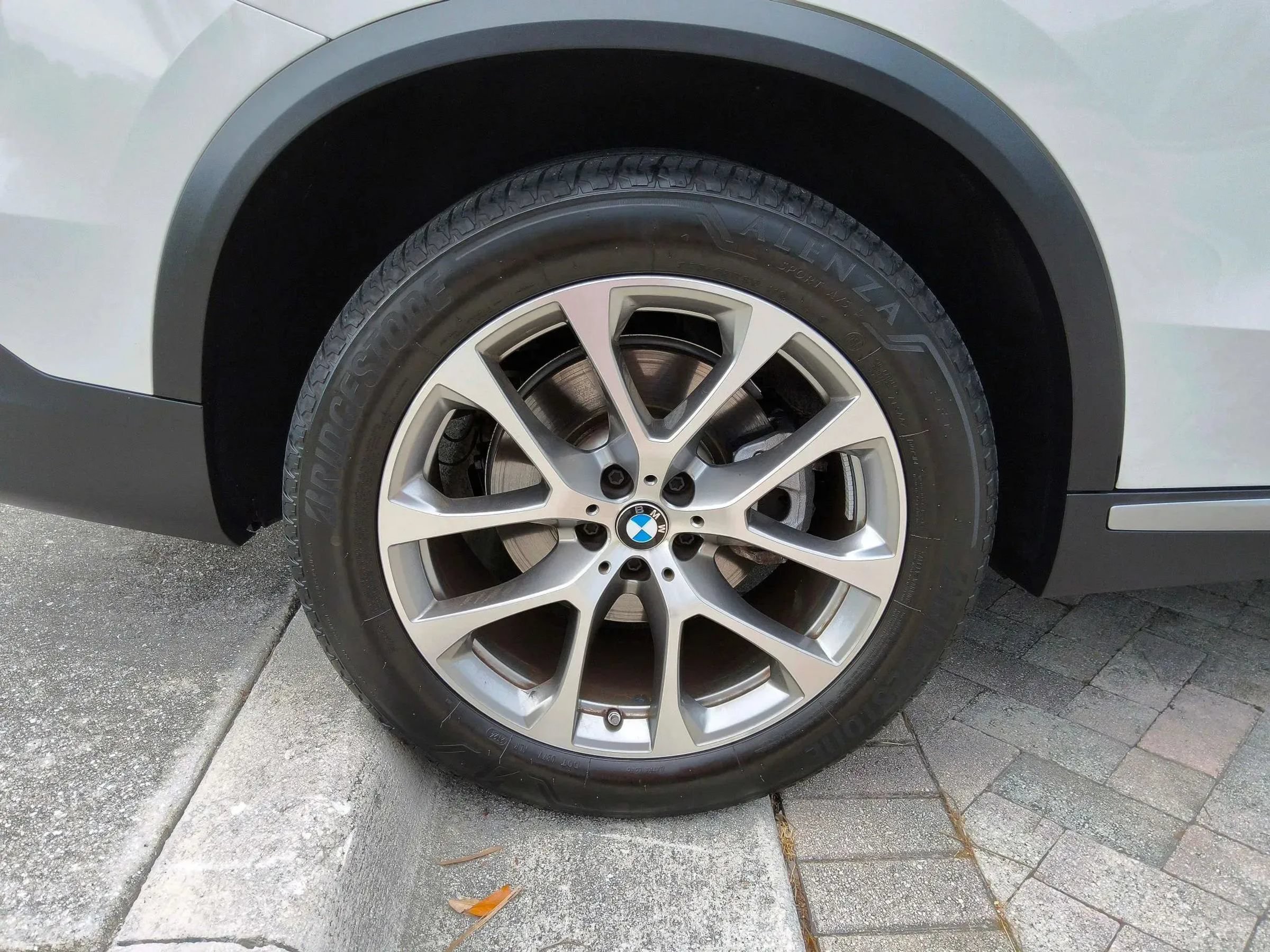 Used 2025 BMW X5 sDrive40i w/ Parking Assistance Package RWD image 53