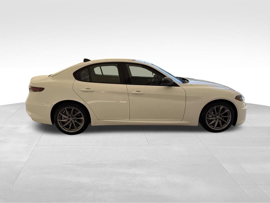 New 2025 Alfa Romeo Giulia RWD image 6