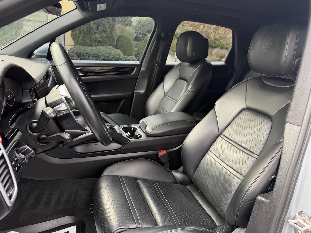 Used 2019 Porsche Cayenne S w/ Premium Package AWD/4WD image 11