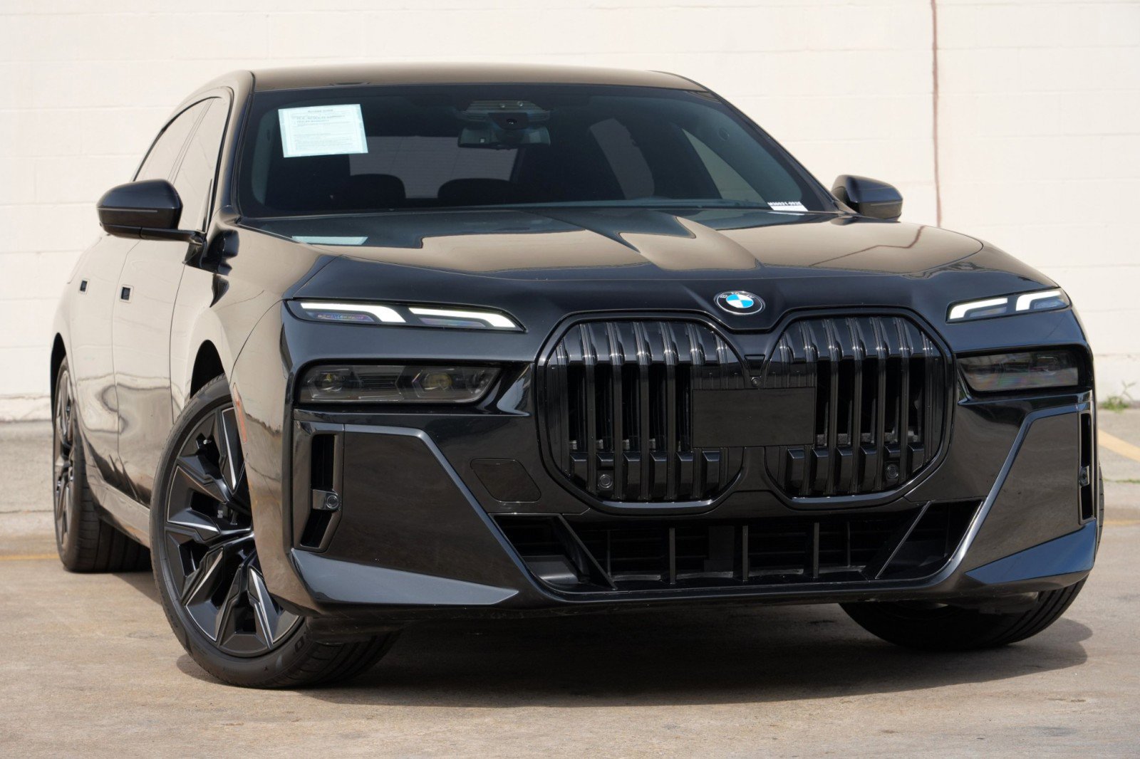 Used 2023 BMW 740i RWD image 4