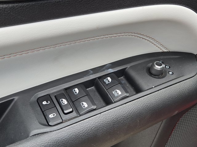 Used 2025 Jeep Compass Limited AWD/4WD image 13
