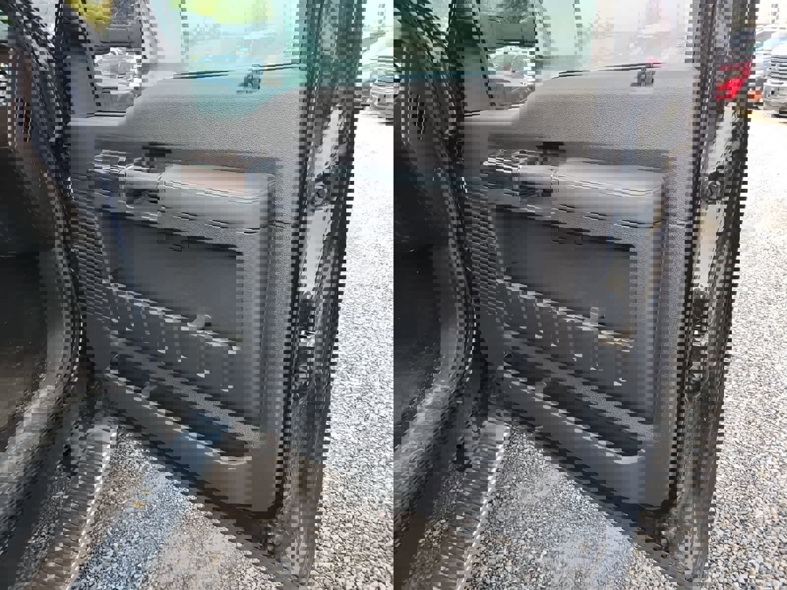 Used 2015 Ford F250 Platinum w/ FX4 Off-Road Package image 20