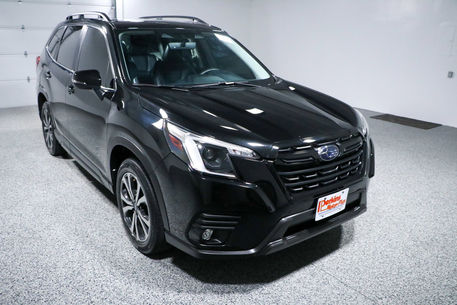 Used 2024 Subaru Forester Limited w/ Convenience Package image 5