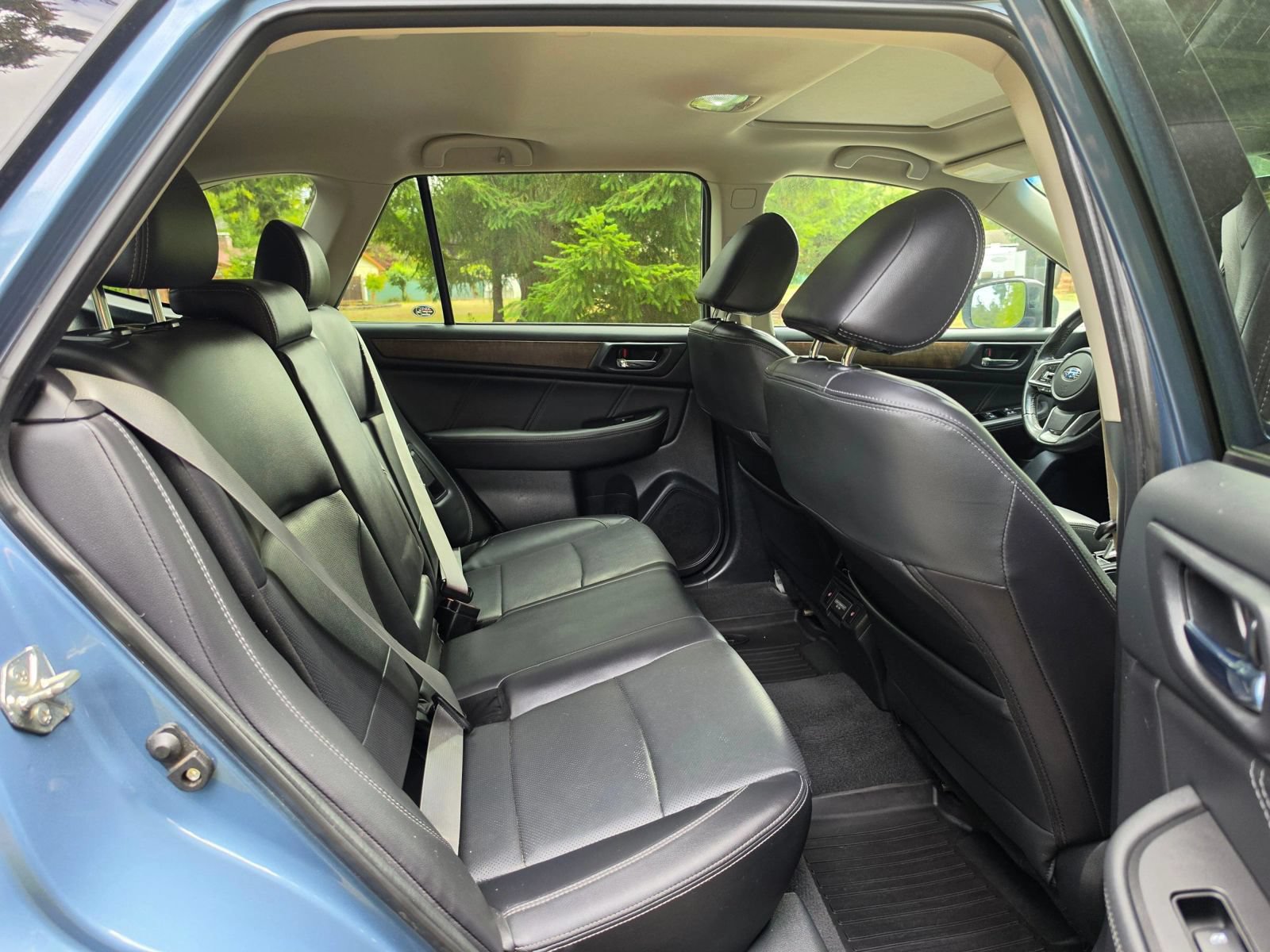 Used 2018 Subaru Outback 2.5i Limited AWD/4WD image 11