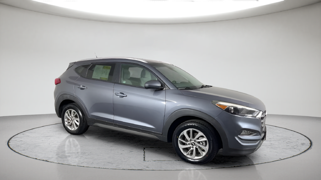 Used 2016 Hyundai Tucson SE w/ Option Group 02 FWD image 4