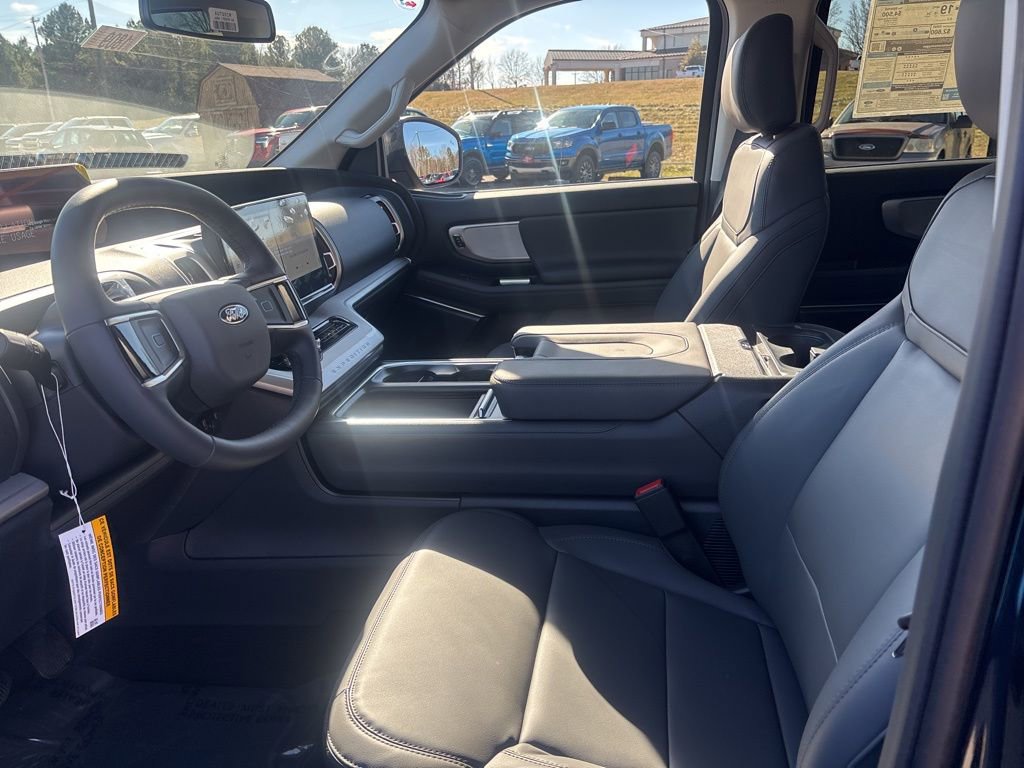 New 2026 Ford Expedition Active image 30