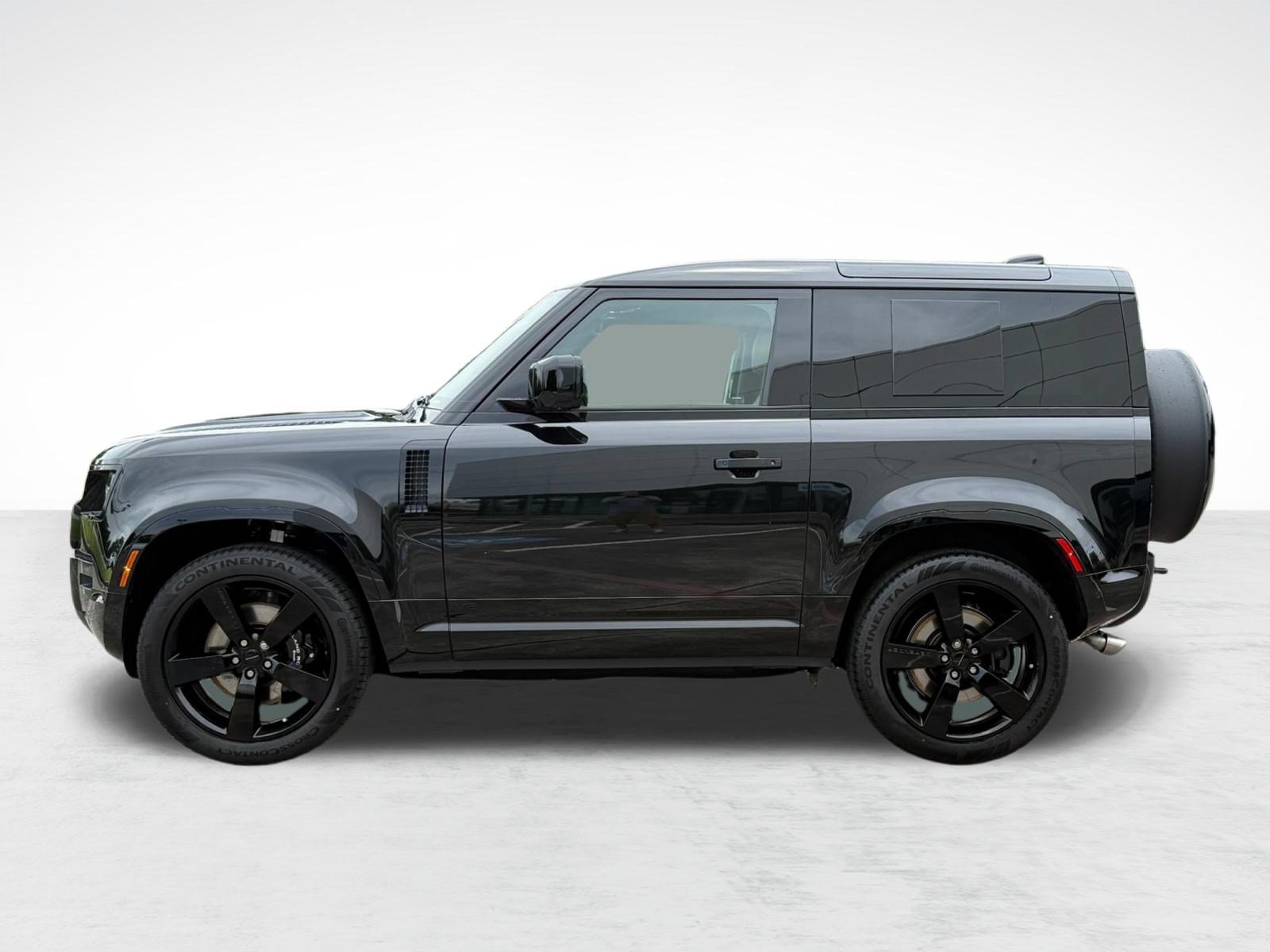 New 2026 Land Rover Defender 90 V8 AWD/4WD image 2