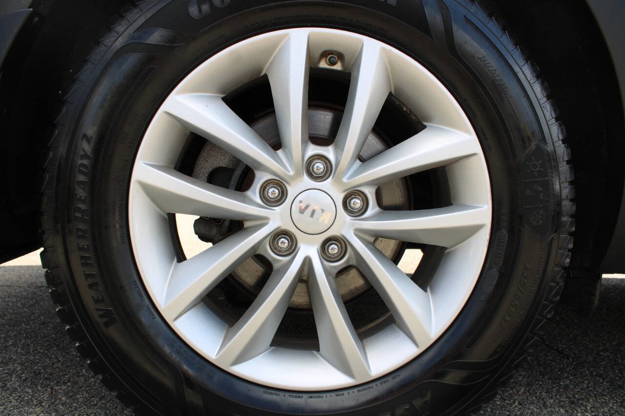 Used 2018 Kia Sorento LX image 20