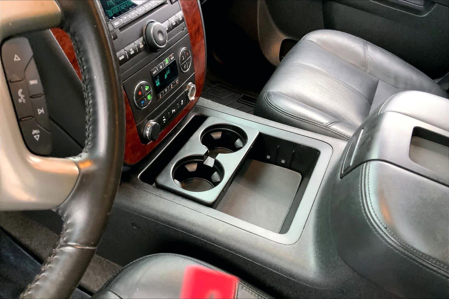 Used 2013 Chevrolet Tahoe LT w/ Texas Edition RWD image 13