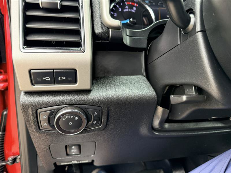 Used 2019 Ford F250 Lariat w/ Lariat Value Package AWD/4WD image 30