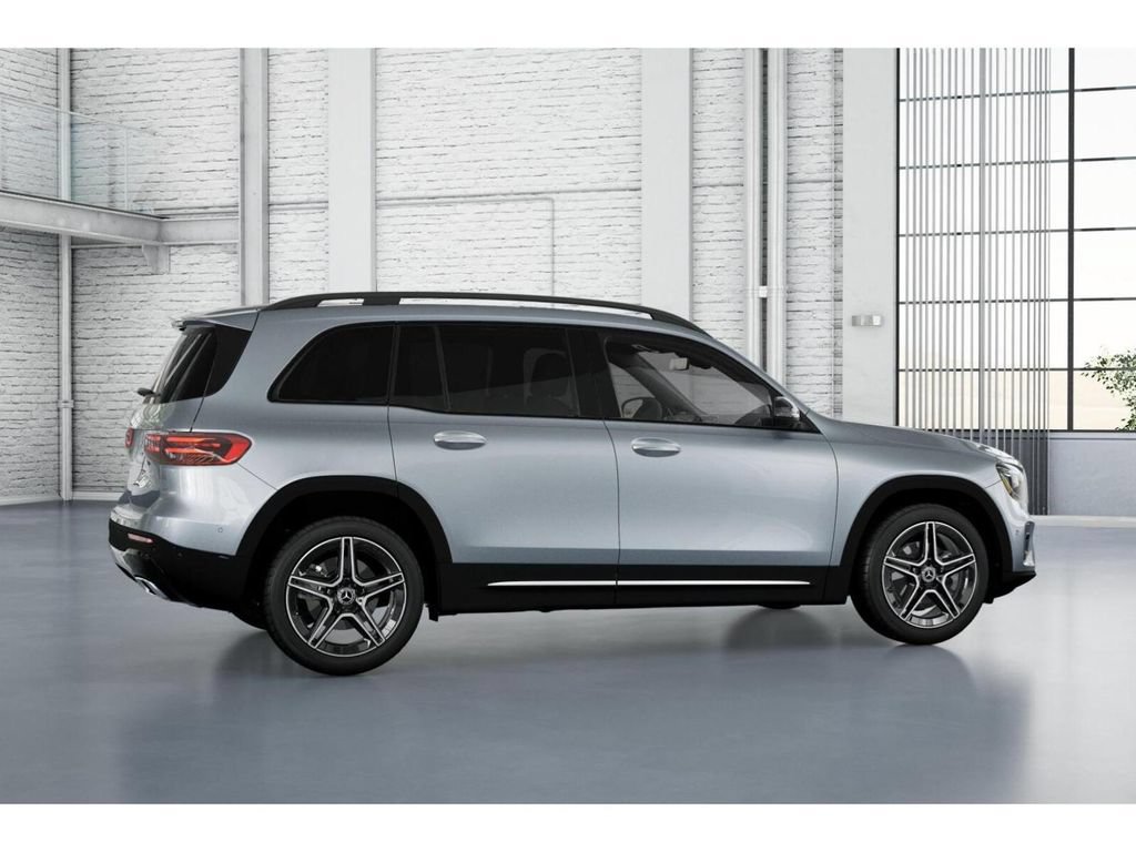 Certified 2025 Mercedes-Benz GLB 250 4MATIC image 18
