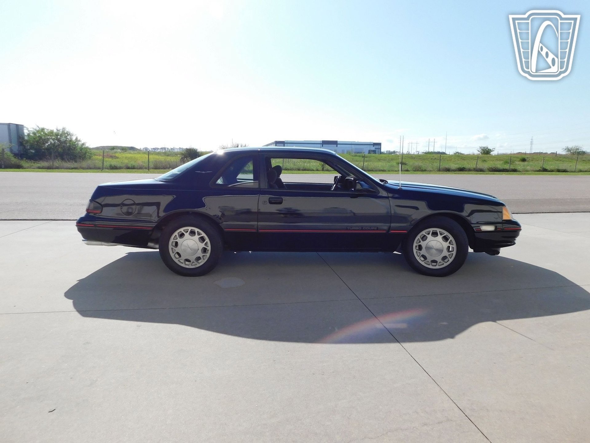 Used 1987 Ford Thunderbird RWD image 8