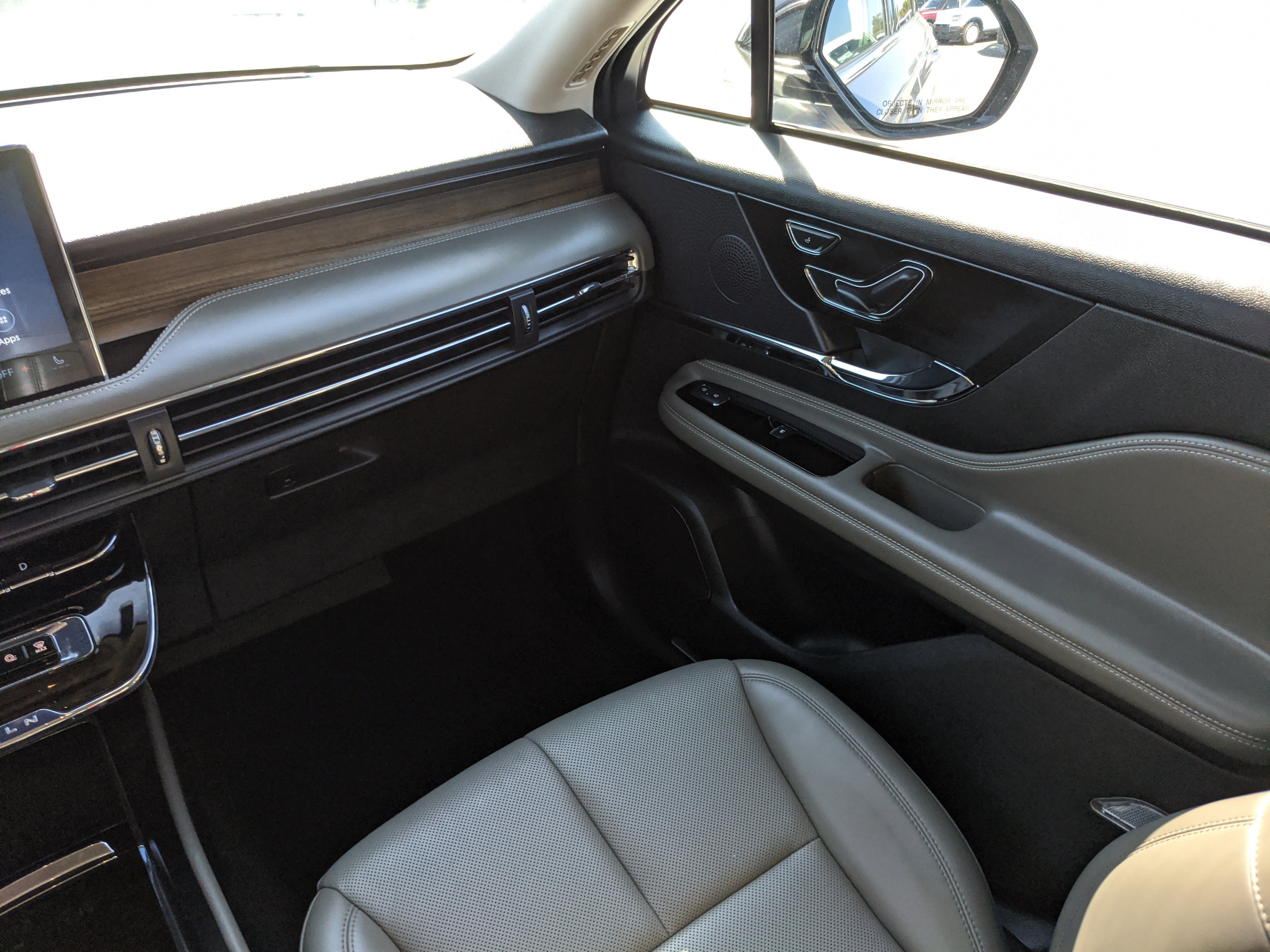 Used 2024 Lincoln Corsair Reserve image 19