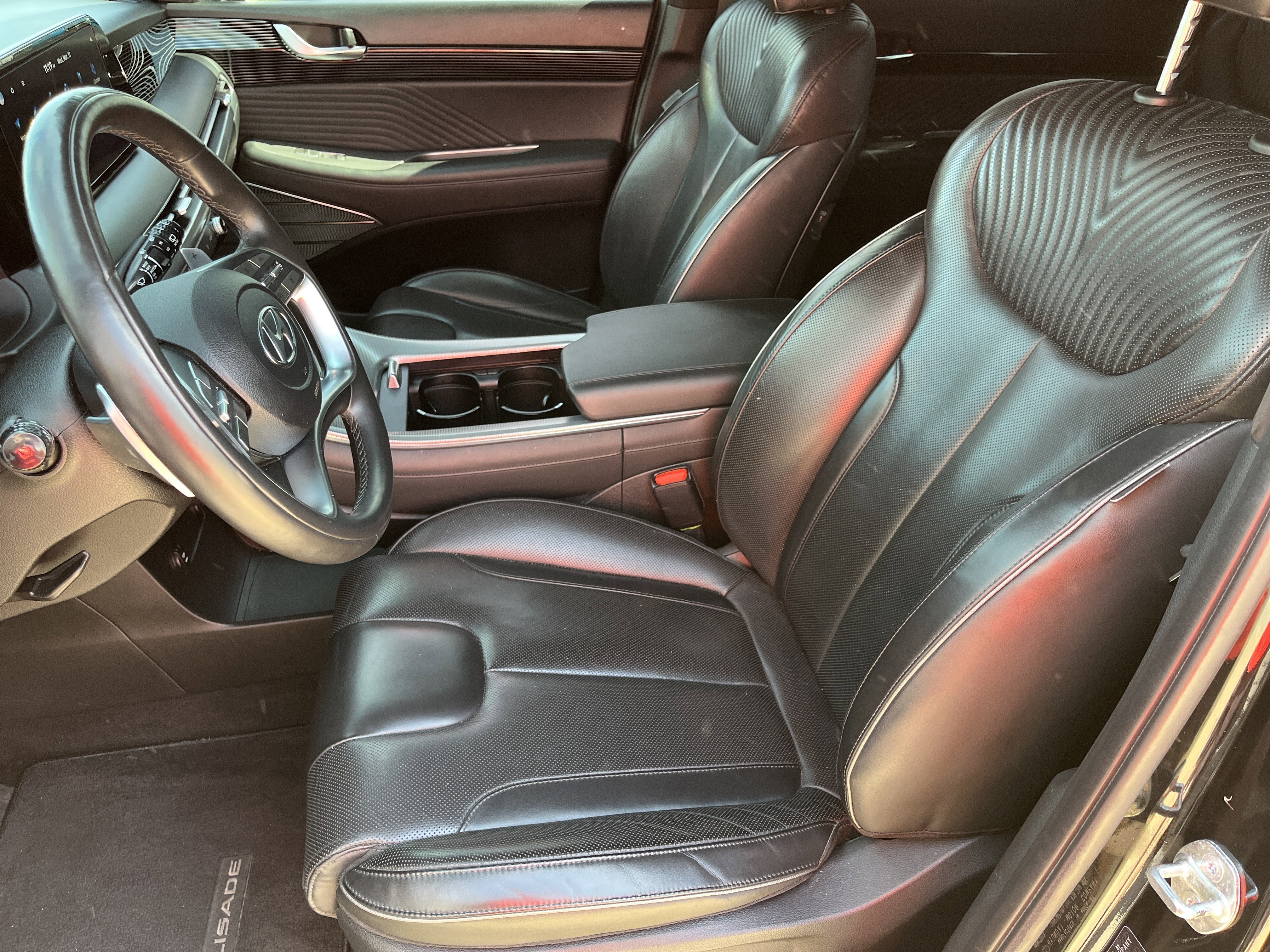 Used 2023 Hyundai Palisade Calligraphy w/ Cargo Package image 16