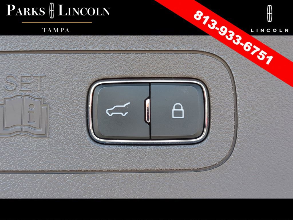 Certified 2023 Lincoln Aviator 2WD w/ Premium Package image 9