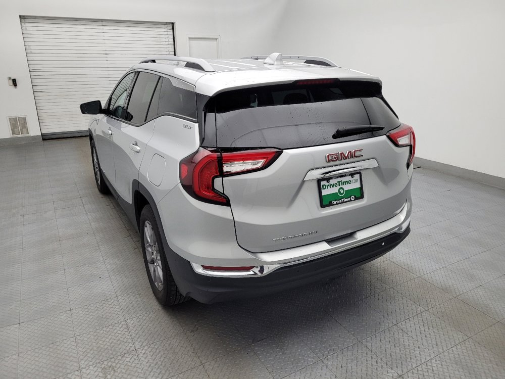 Used 2022 GMC Terrain SLT w/ LPO, Floor Liner Package FWD image 5
