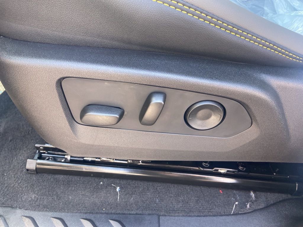 New 2025 Chevrolet Colorado ZR2 w/ Technology Package image 7