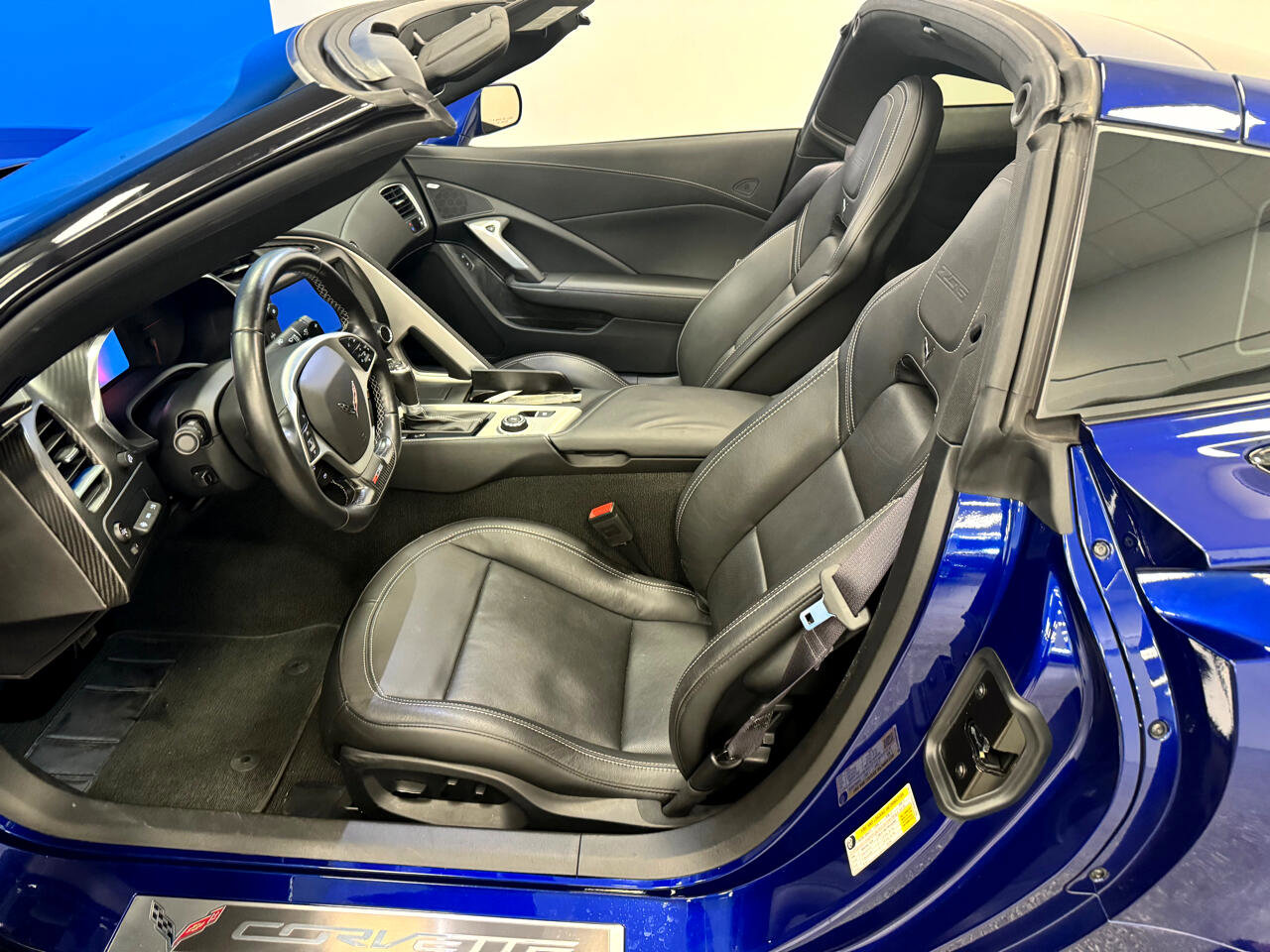 Used 2016 Chevrolet Corvette Z06 w/ 2LZ Preferred Equipment Group image 15