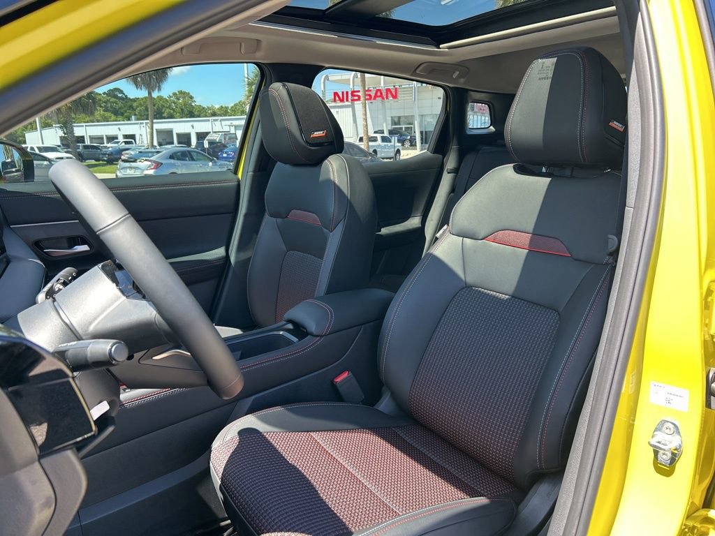 New 2026 Nissan Kicks SR w/ SR Premium Package FWD image 19