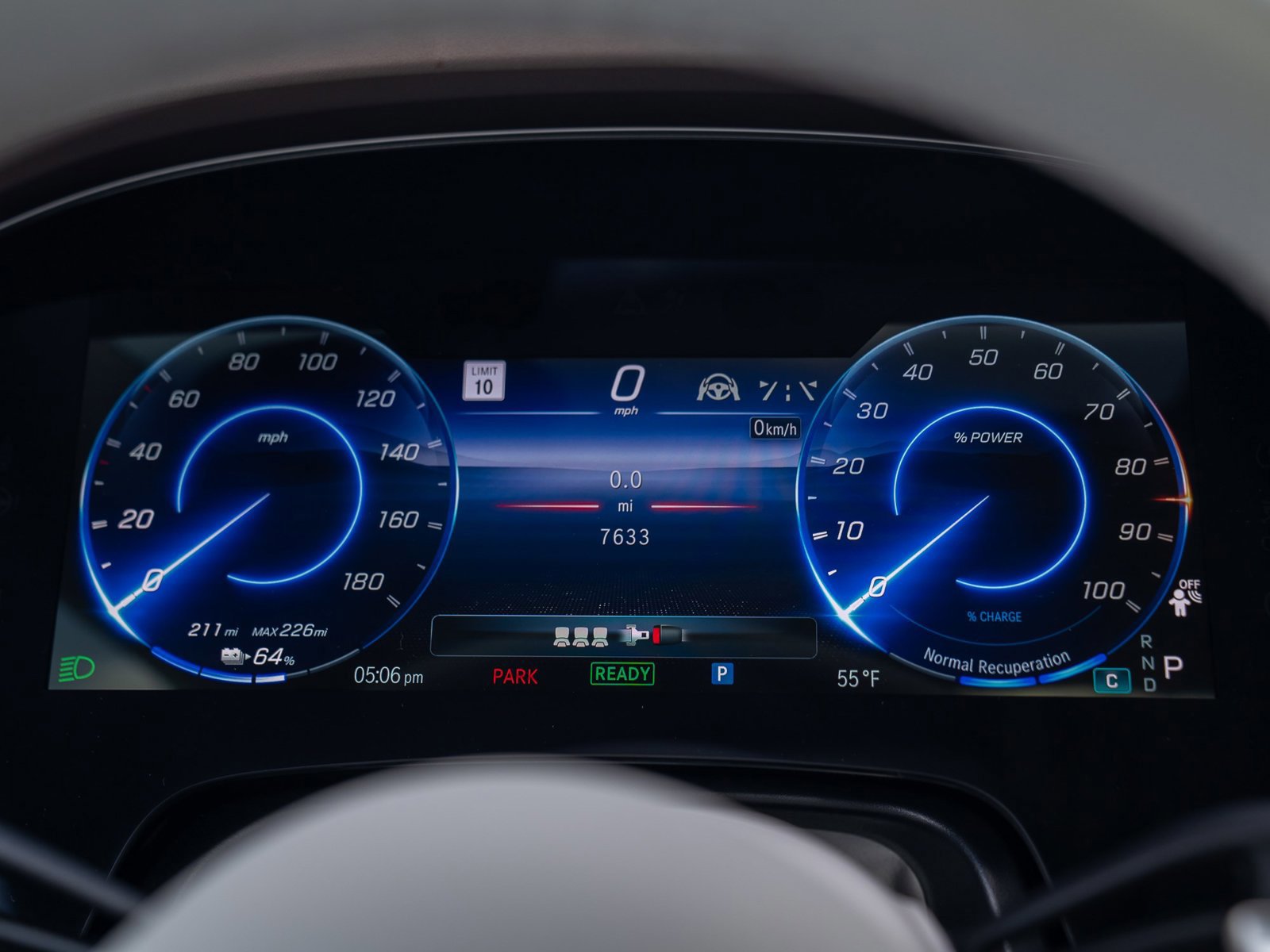 Used 2025 Mercedes-Benz EQS AMG 4MATIC image 24