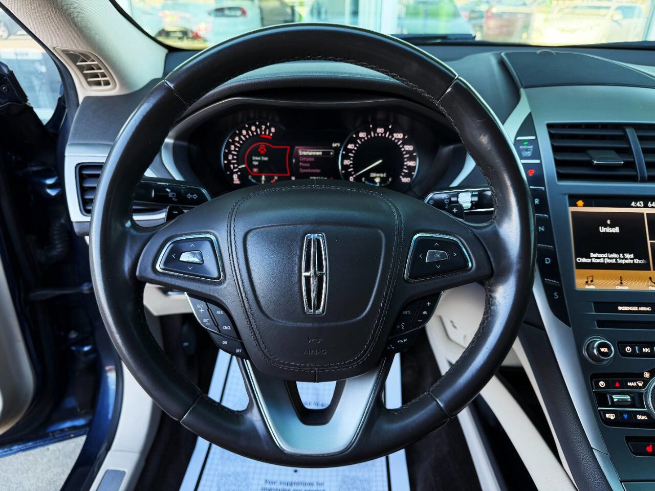 Used 2017 Lincoln MKZ Premiere image 32