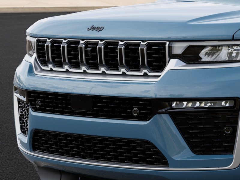 New 2027 Jeep Grand Cherokee Summit w/ Adv Protech Group IV AWD/4WD image 11